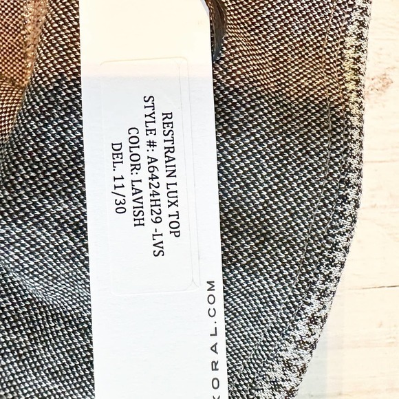 Koral Restrain Lux Off Shoulder Long Sleeve Crop Top Size Small Lavish - Picture 3 of 6